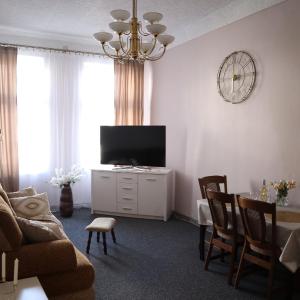 555 Flat - 55 m² mieszkanie, 5 min - Dworzec Główny