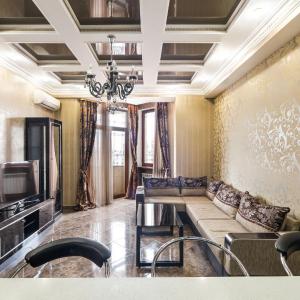 Luxury 1-BDR apartment on Arami street next to Malibu park, New Building