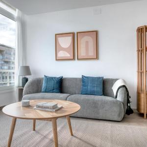 Blueground Pedralbes furnished BCN-92