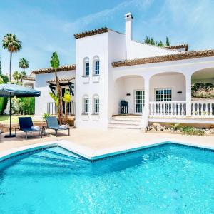 4 bedroom Villa in Top location - Heated Pool