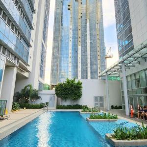 BGC Spacious 1BR Uptown Parksuites with Balcony City View 300 mbps wifi