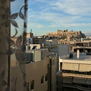 Cozy Suite with Acropolis View