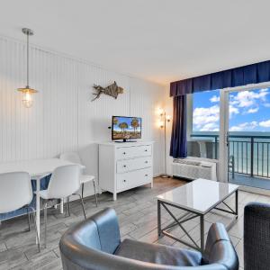 Hosteeva Boardwalk Ocean-front Condo