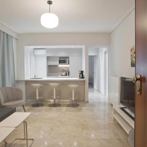 Belle Helene Luxury, Fully Reno, Athenian Riviera