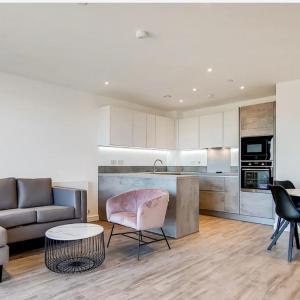 Modern stay with free 24hours gym
