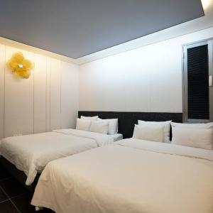 Shinchon Y Hotel