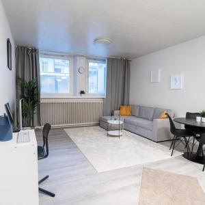 Cozy roomy studio flat next to tram stop @ Kallio