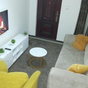Denis Garden,2Br, gym,WiFi,netflix,free parking