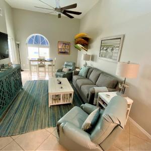 Direct Oceanview Penthouse 2br - Sleeps 6 Guests 102