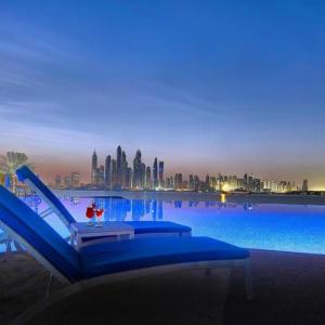 Oceana Residences, Free beach & pool access