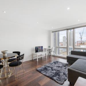 Lift & free parking, modern 1 bed flat in Shoreditch next to train station