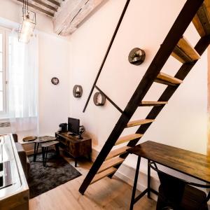 Duplex dans les pentes de la Croix-Rousse AIL