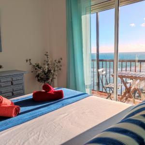 Apartamento MAR AZUL, primera línea de playa