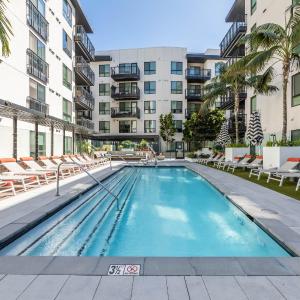Luxury Hollywood Home - Pool/Gym/Parking