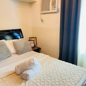 Cozy Staycation in Ermita by Drew