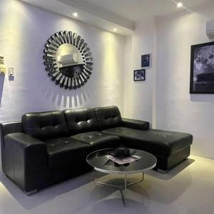 Sheryll Updates - Kandi T2 breezy 1BR on 9th floor with Housekeeping & Netflix