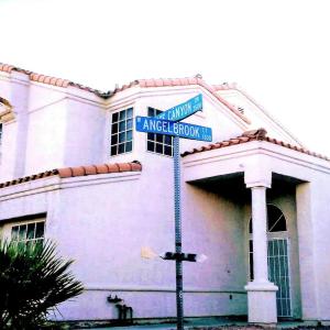 Rose Canyon- 5 Bedroom Home in Las Vegas