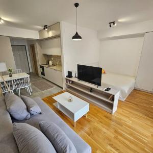 Milo Apartment