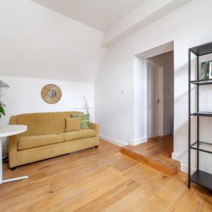 Exceptional Top Floor 1BR apt in Fitzrovia