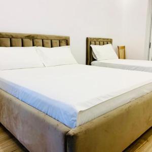SELA RENT- City Rooms and Studio Apartments