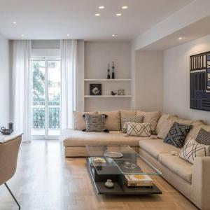 Modern and Stylish Apartment in Kolonaki