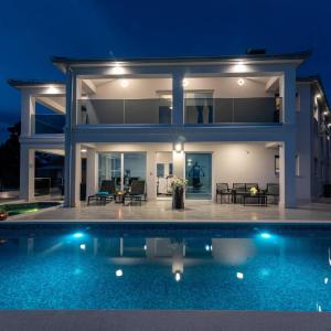 Luxury Villa Harmonia