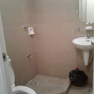 2BR unit @ CHATEAU ELYSEE vendome tower 6th flr