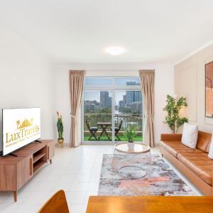 Lux BnB I Una Tower I Lakes View