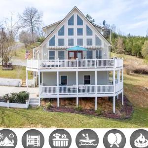 Smoky Mountain Lake Retreat