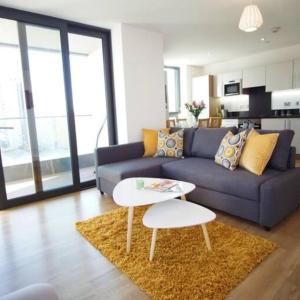 Deluxe Spacious 2BR Flat Near ExCeL London and O2 Arena