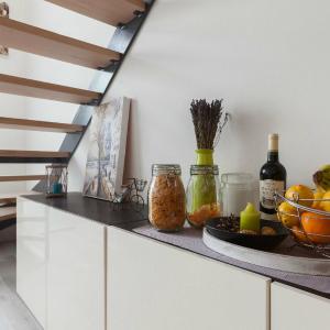 Kent Ridge Loft, Sokolska