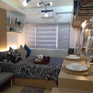 ALABANG STUDIO unit w/ high speed Fiber WIFI