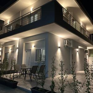 anastasia luxury apartments