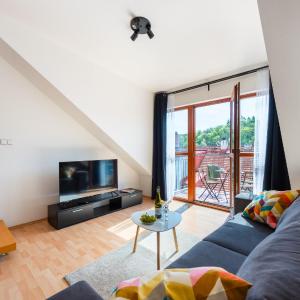 2-level apartment with large balcony