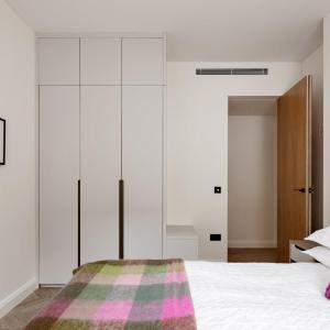 Modern Apartment & Rooms at Charing Cross