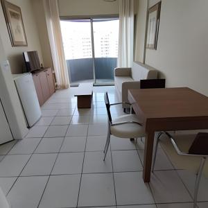 Apartamento NossoLar - Garagem Feirinha Hakka e Hospitais