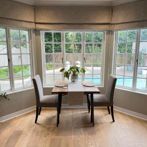 Camellia Cottage - Bay Room