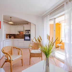 Apartment Terre du Soleil-2 by Interhome