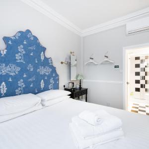 Americana Hotel