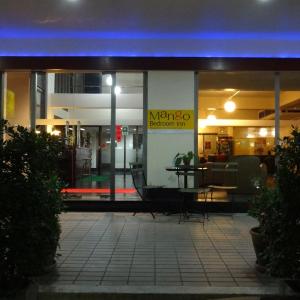 Mango Bedroom Inn