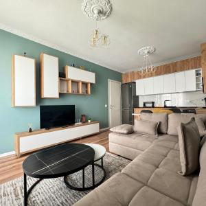 Luir's Apartment