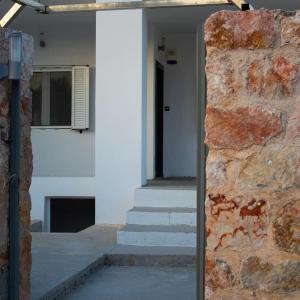 Ariadnis Spacious 3Bd home, 10 mins to Airport, Port, Beach