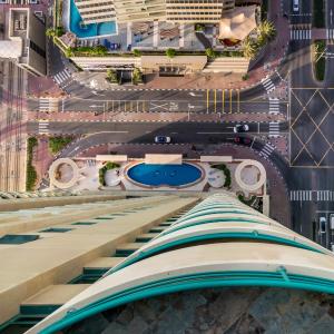 Masters and Double Rooms For Girls ONLY in Marina, Dubai