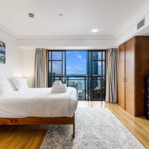 1BR in Prime location City views by Zodiak Stays