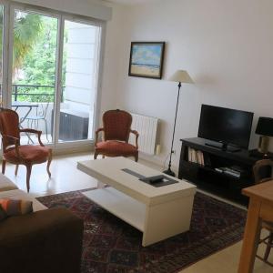 Appartement confortable calme avec terrasse proche métro - accueil personnel