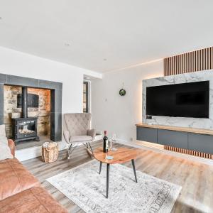 1 Bake Cottage, Peaceful Retreat by Looe Harbour