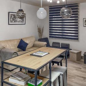3 Bedroom Amazing Apartment In Luanco