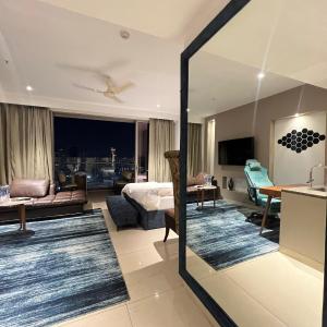 Luxury Studios Key 10