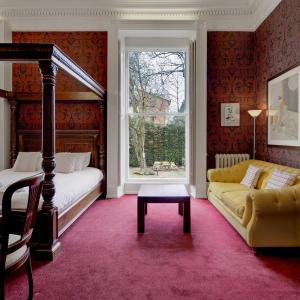 Luxury King Room near Manchester Royal Hospital - Pass the Keys