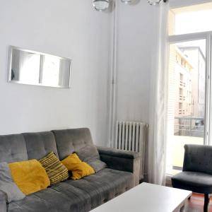 Bright apartment close to city centre